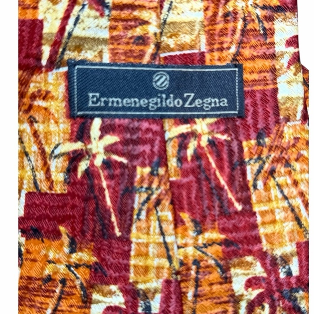 Ermenegildo Zegna Burgundy and Gold Patterned Tie - Picture 3 of 5